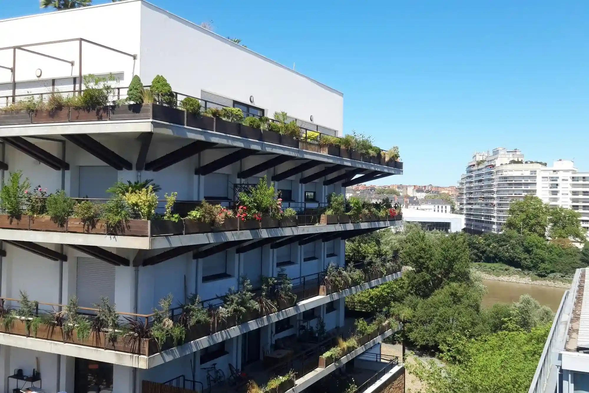 How Sustainable Architecture Is Redefining Modern Urban Living